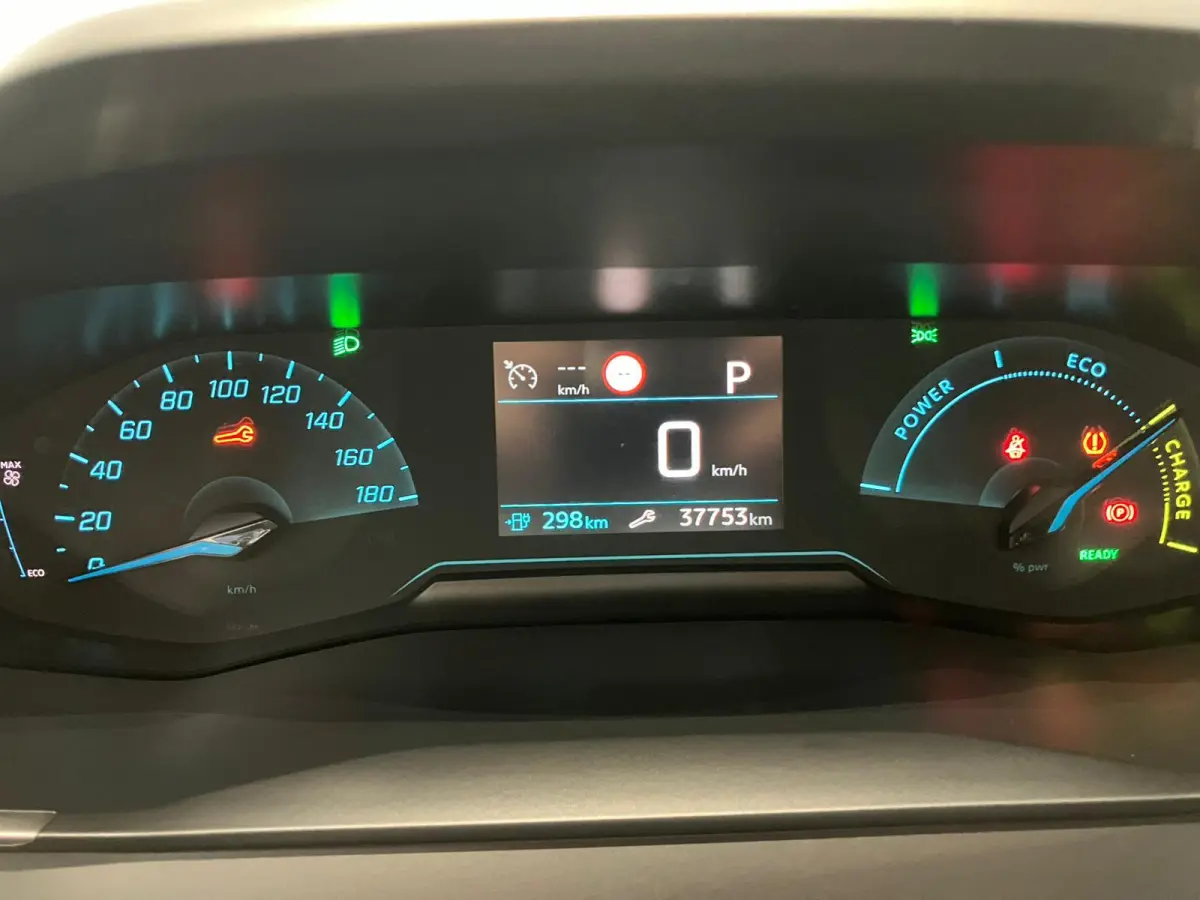 EV Allure 50 kWh | Navigatie | Camera | Climate control
