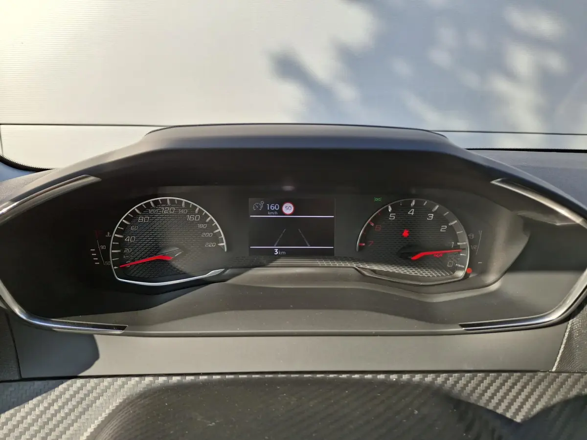 1.2 PureTech 75pk Active | Parkeersensoren | Apple Carplay/Android Auto | Airco