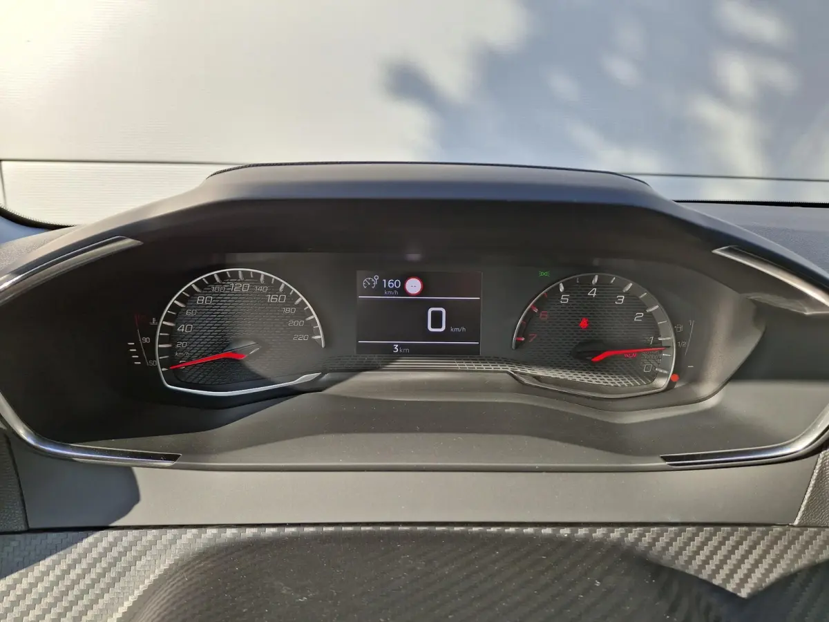 1.2 PureTech 75pk Active | Parkeersensoren | Apple Carplay/Android Auto | Airco