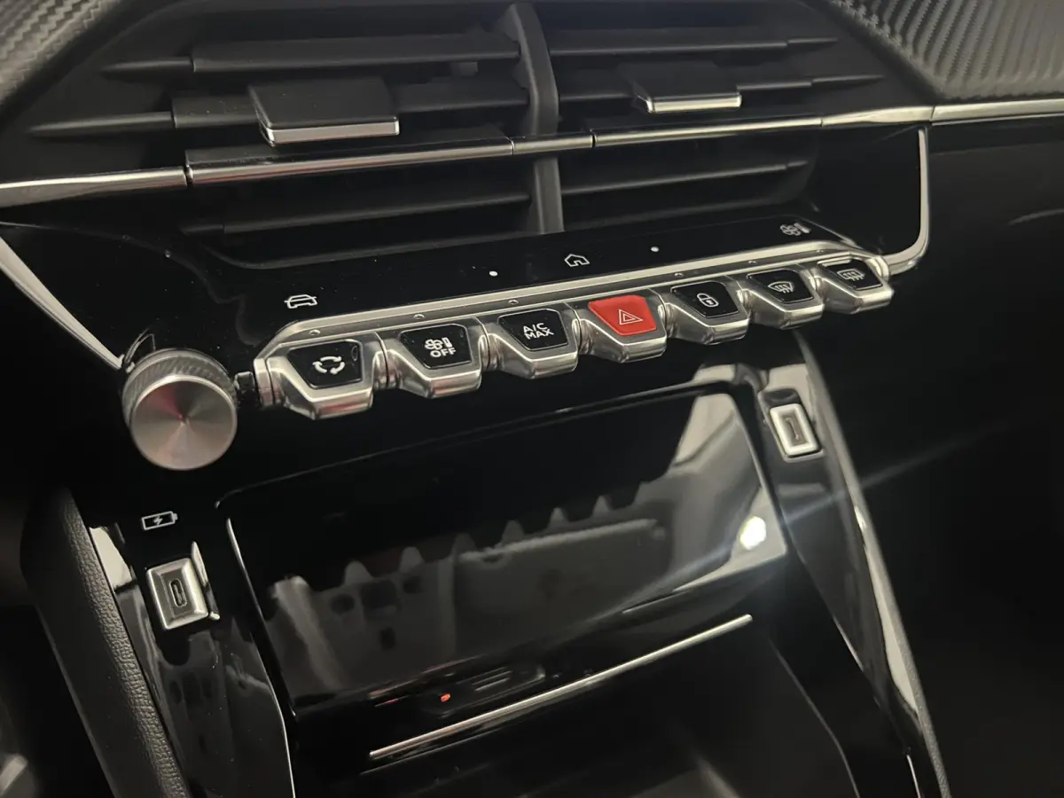 1.2 Hybrid 110 e-DCS6 Allure | Automaat | Apple Carplay/Android Auto | Airco | Navigatie
