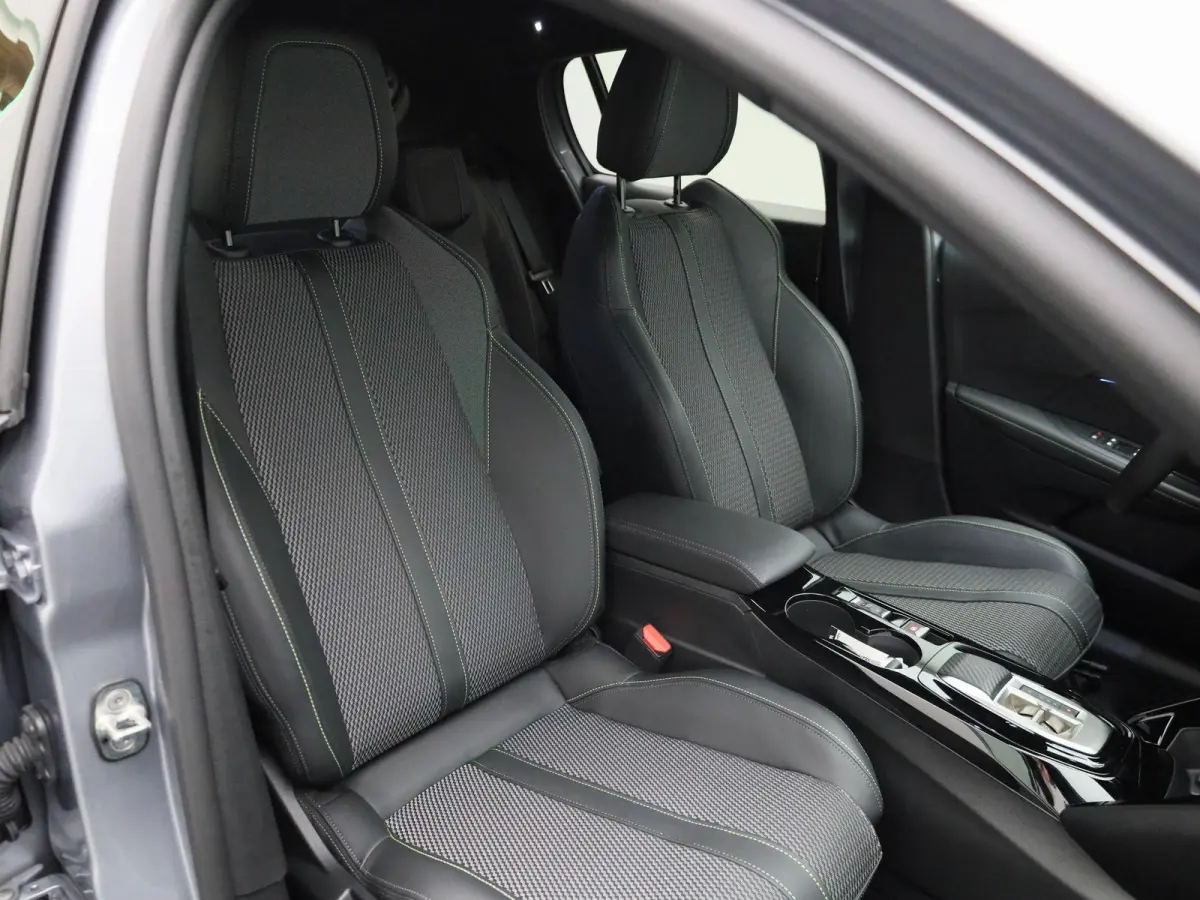 1.2 HYBRID 100 e-DSC6 GT | Automaat | 360 Camera | Dodehoek detectie | Apple Carplay/Android Auto | Cruise Control Adaptief met Stop&Go
