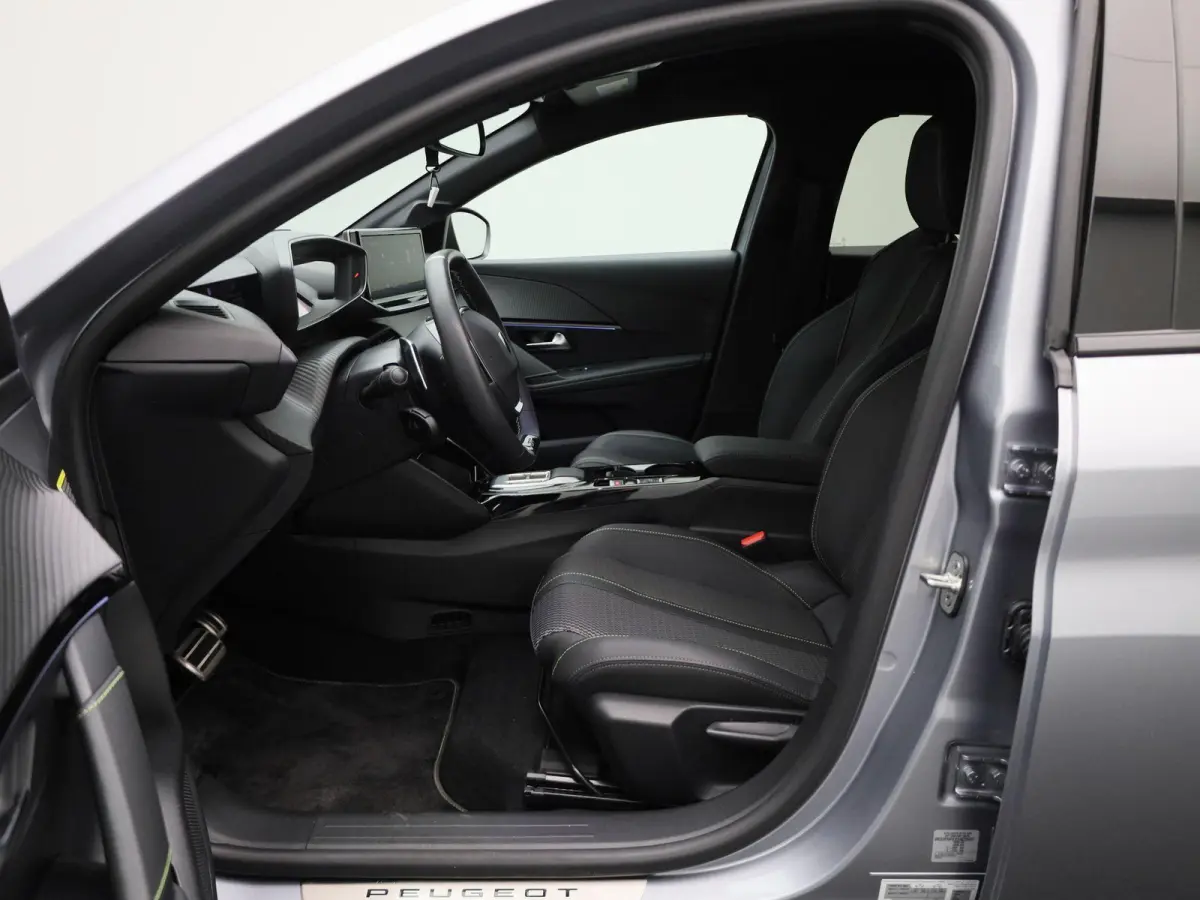 1.2 HYBRID 100 e-DSC6 GT | Automaat | 360 Camera | Dodehoek detectie | Apple Carplay/Android Auto | Cruise Control Adaptief met Stop&Go