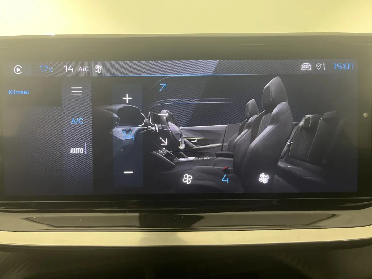1.2 PureTech 100 Active | CAMERA | CLIMATE CONTROL | NAVIGATIE | APPLE CARPLAY/ANDROID AUTO |