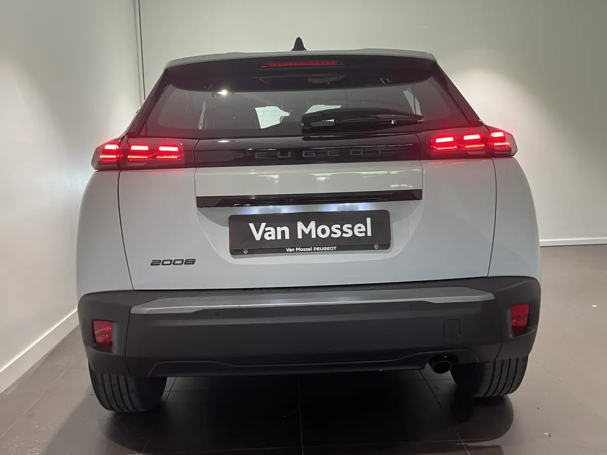 1.2 PureTech 100 Active | CAMERA | CLIMATE CONTROL | NAVIGATIE | APPLE CARPLAY/ANDROID AUTO |