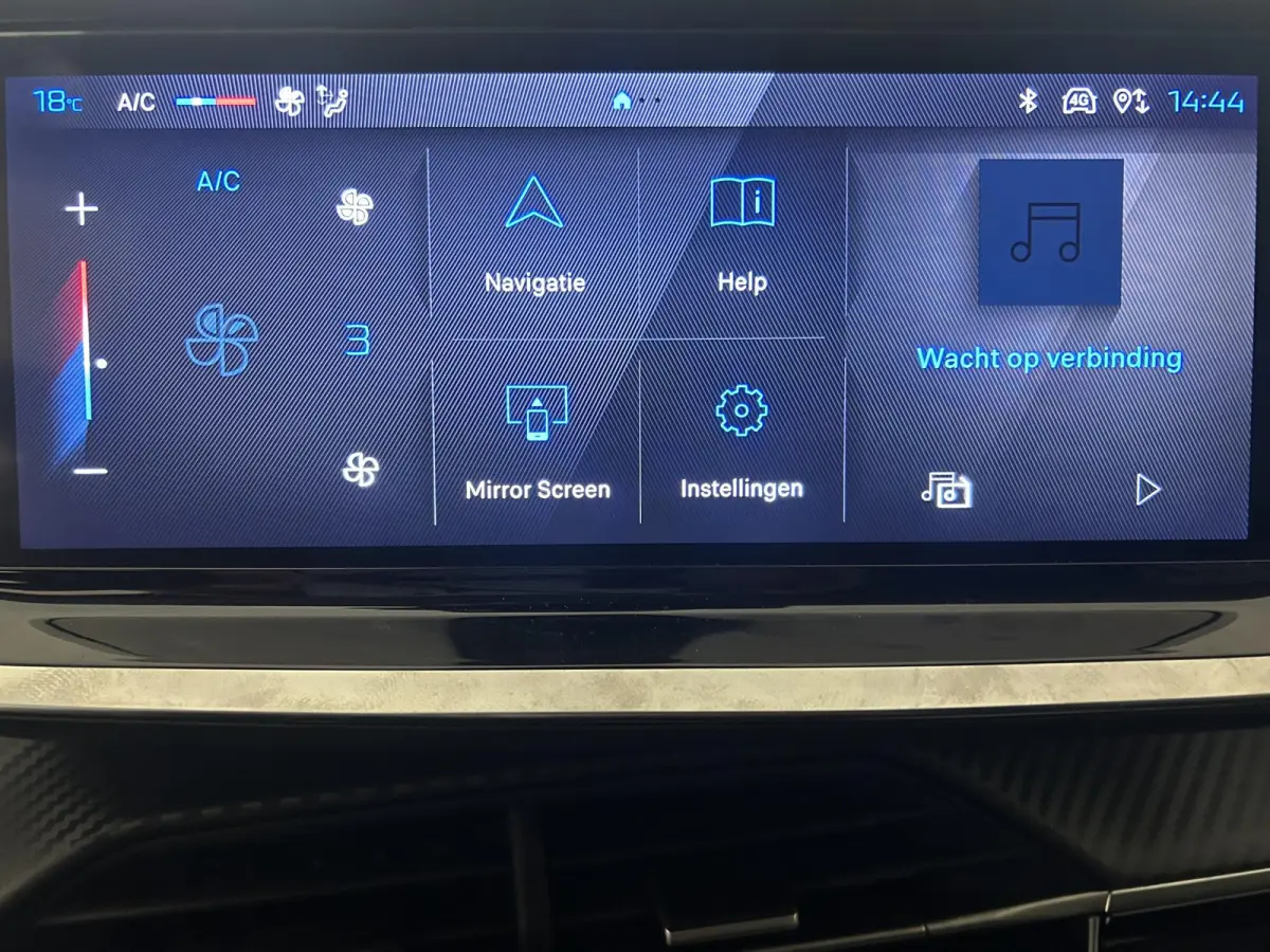 1.2 Hybrid 110 e-DCS6 Allure | NAVIGATIE | CAMERA ACHTER | APPLE CARPLAY/ANDROID AUTO | AUTOMAAT |