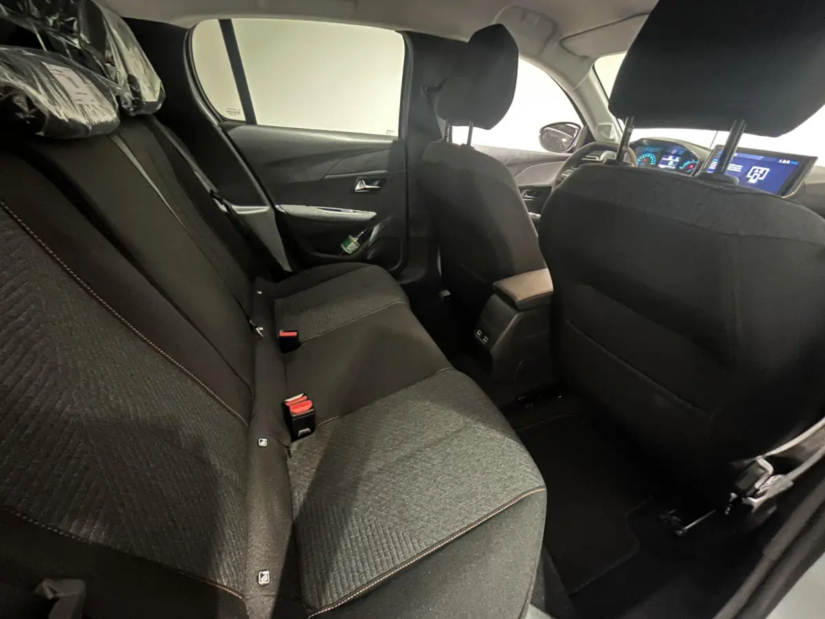 1.2 Hybrid 110 e-DCS6 Allure | NAVIGATIE | CAMERA ACHTER | APPLE CARPLAY/ANDROID AUTO | AUTOMAAT |