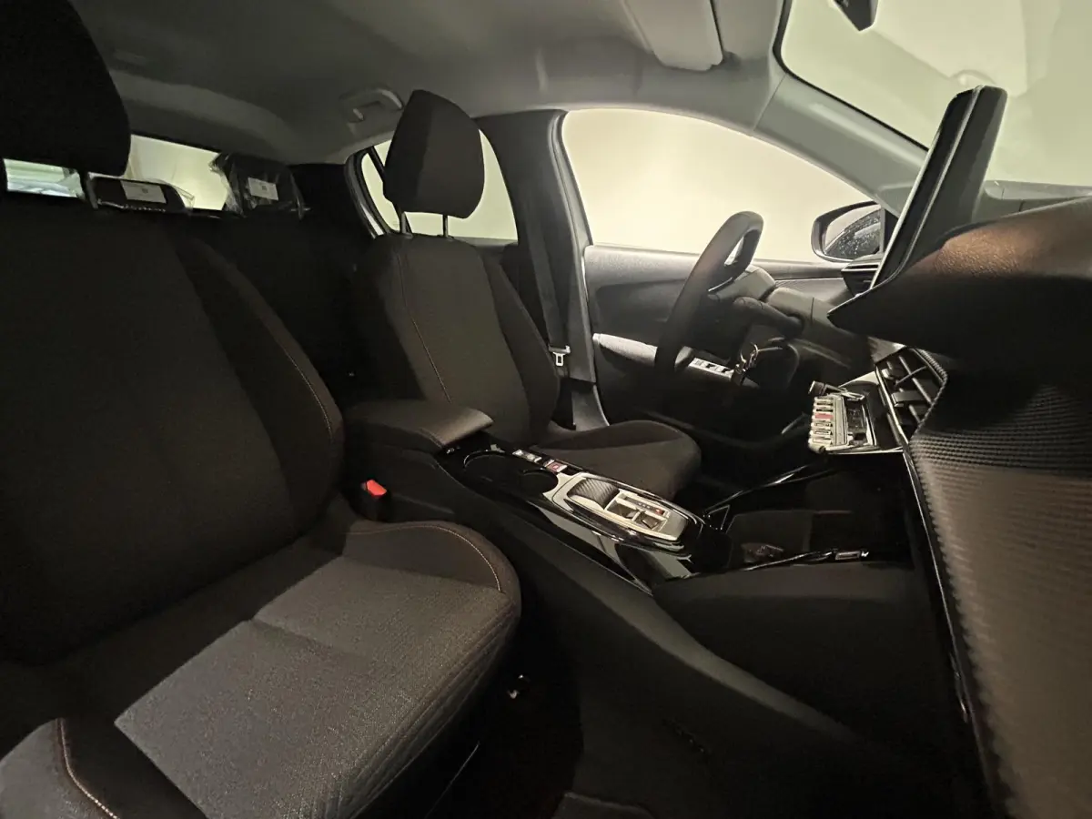 1.2 Hybrid 110 e-DCS6 Allure | NAVIGATIE | CAMERA ACHTER | APPLE CARPLAY/ANDROID AUTO | AUTOMAAT |