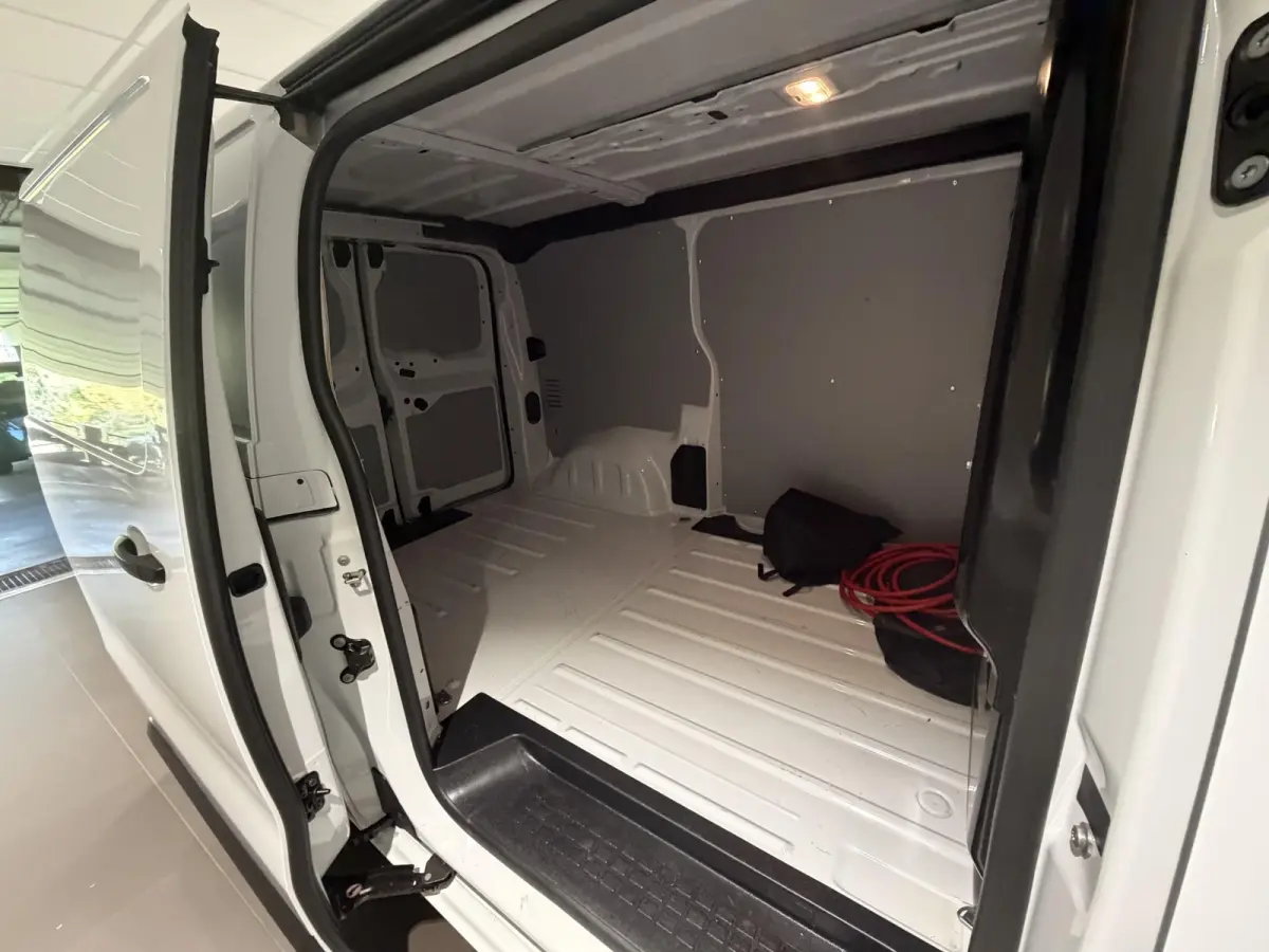 EV L2 50 kWh | Navigatie | Airco | Parkeersensoren