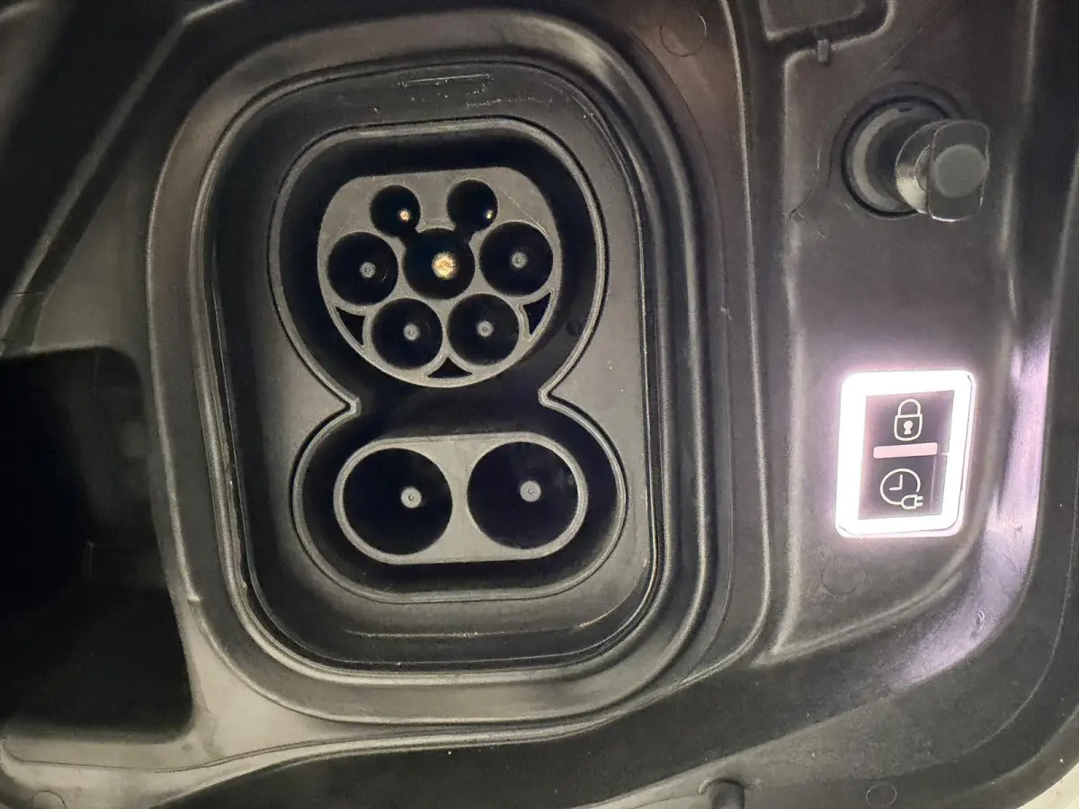 EV L2 50 kWh | Navigatie | Airco | Parkeersensoren