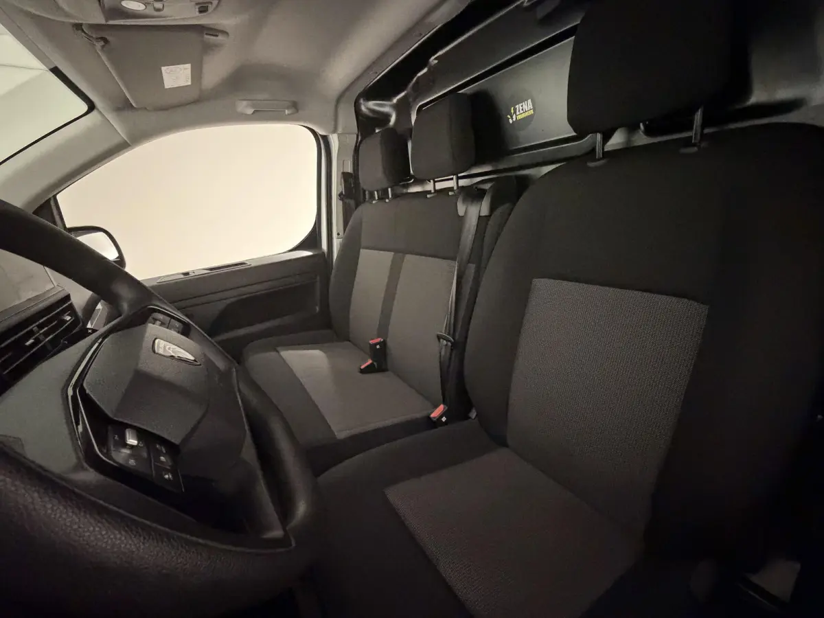 EV L2 50 kWh | Navigatie | Airco | Parkeersensoren