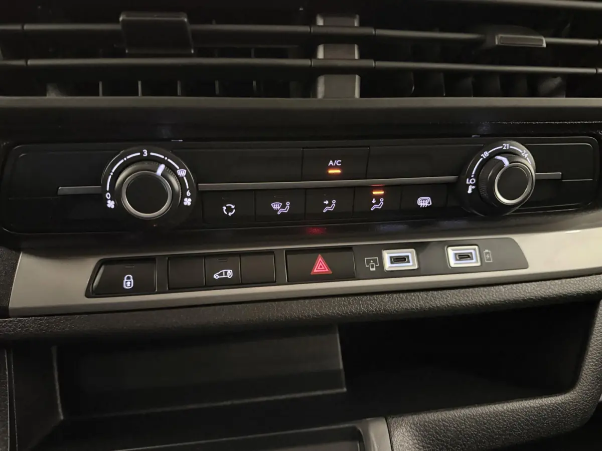 EV L2 50 kWh | Navigatie | Airco | Parkeersensoren