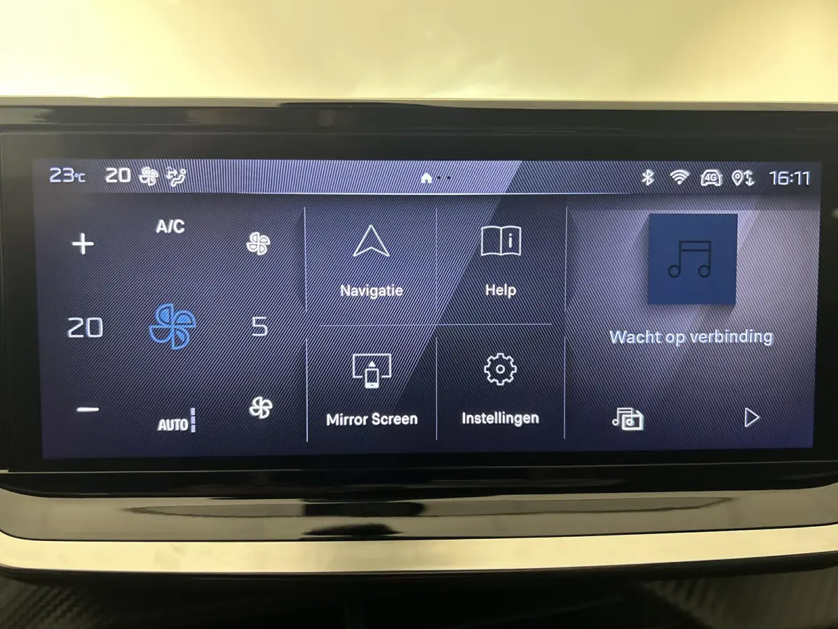 1.2 Hybrid 145 Allure | CLIMATE CONTROL | NAVIGATIE | APPLE CARPLAY/ANDROID AUTO | DIGITAL DASH |