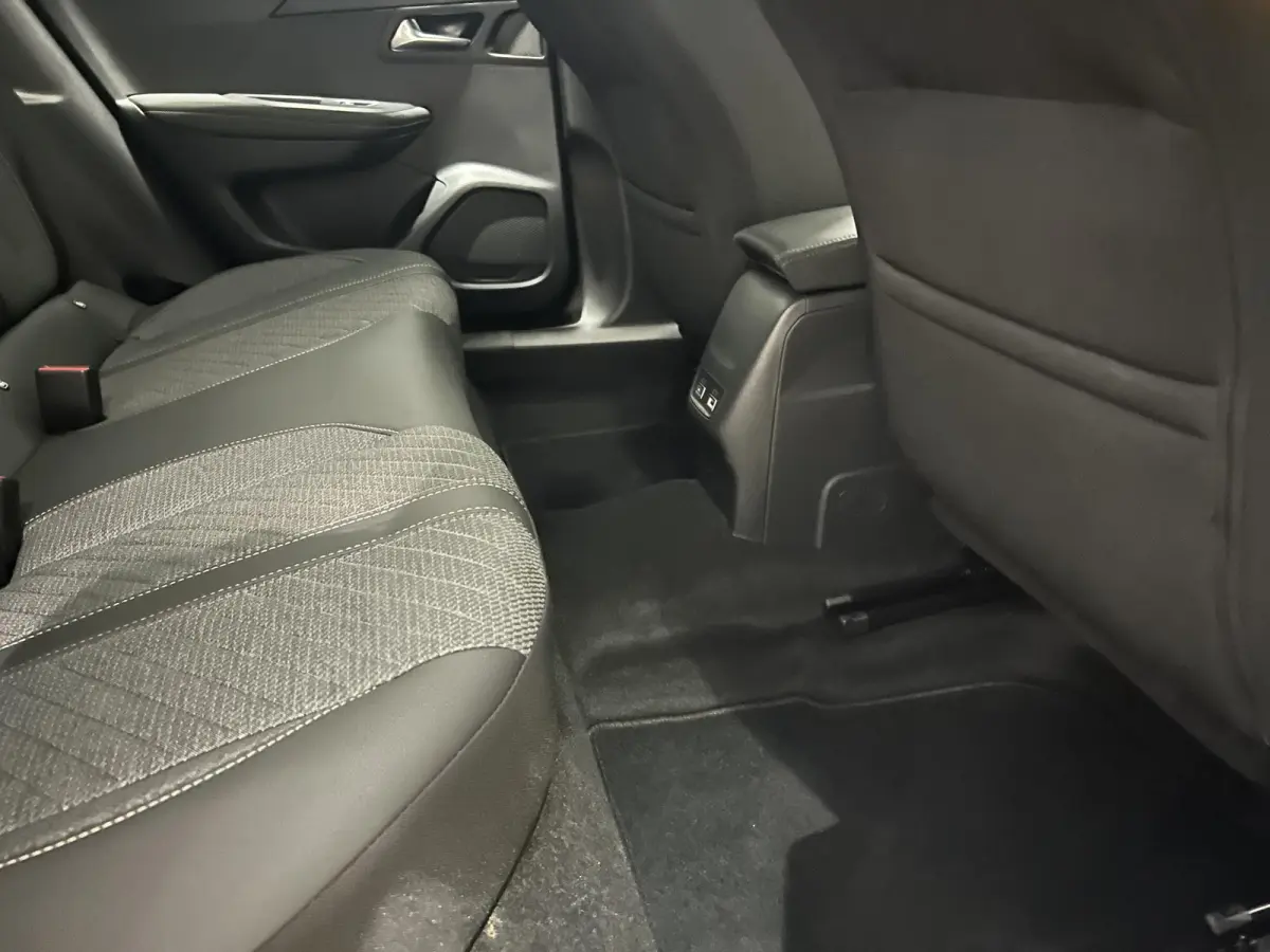 1.2 Hybrid 145 Allure | CLIMATE CONTROL | NAVIGATIE | APPLE CARPLAY/ANDROID AUTO | DIGITAL DASH |