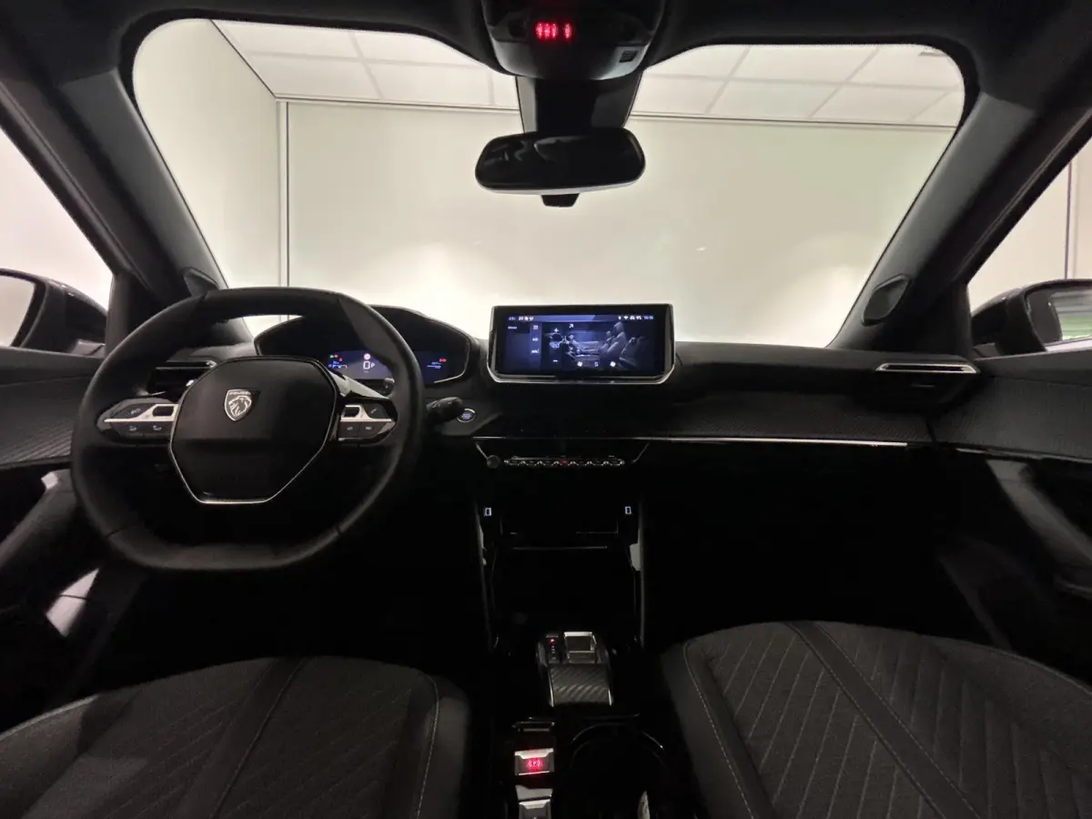 1.2 Hybrid 145 Allure | CLIMATE CONTROL | NAVIGATIE | APPLE CARPLAY/ANDROID AUTO | DIGITAL DASH |