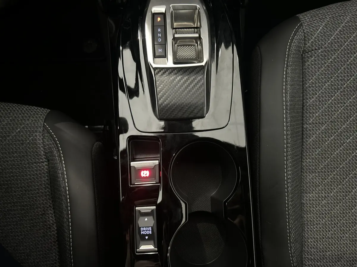 1.2 Hybrid 145 Allure | CLIMATE CONTROL | NAVIGATIE | APPLE CARPLAY/ANDROID AUTO | DIGITAL DASH |