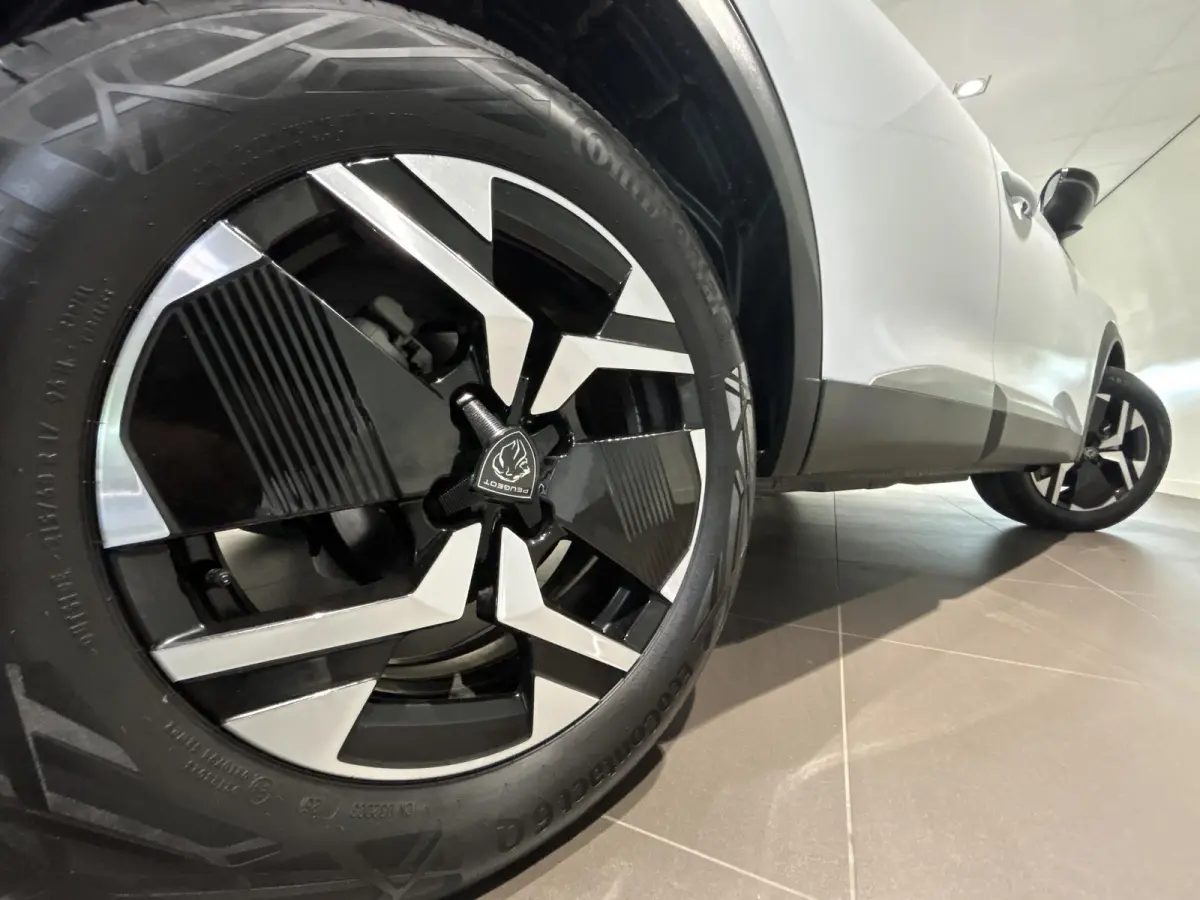 1.2 Hybrid 145 Allure | CLIMATE CONTROL | NAVIGATIE | APPLE CARPLAY/ANDROID AUTO | DIGITAL DASH |