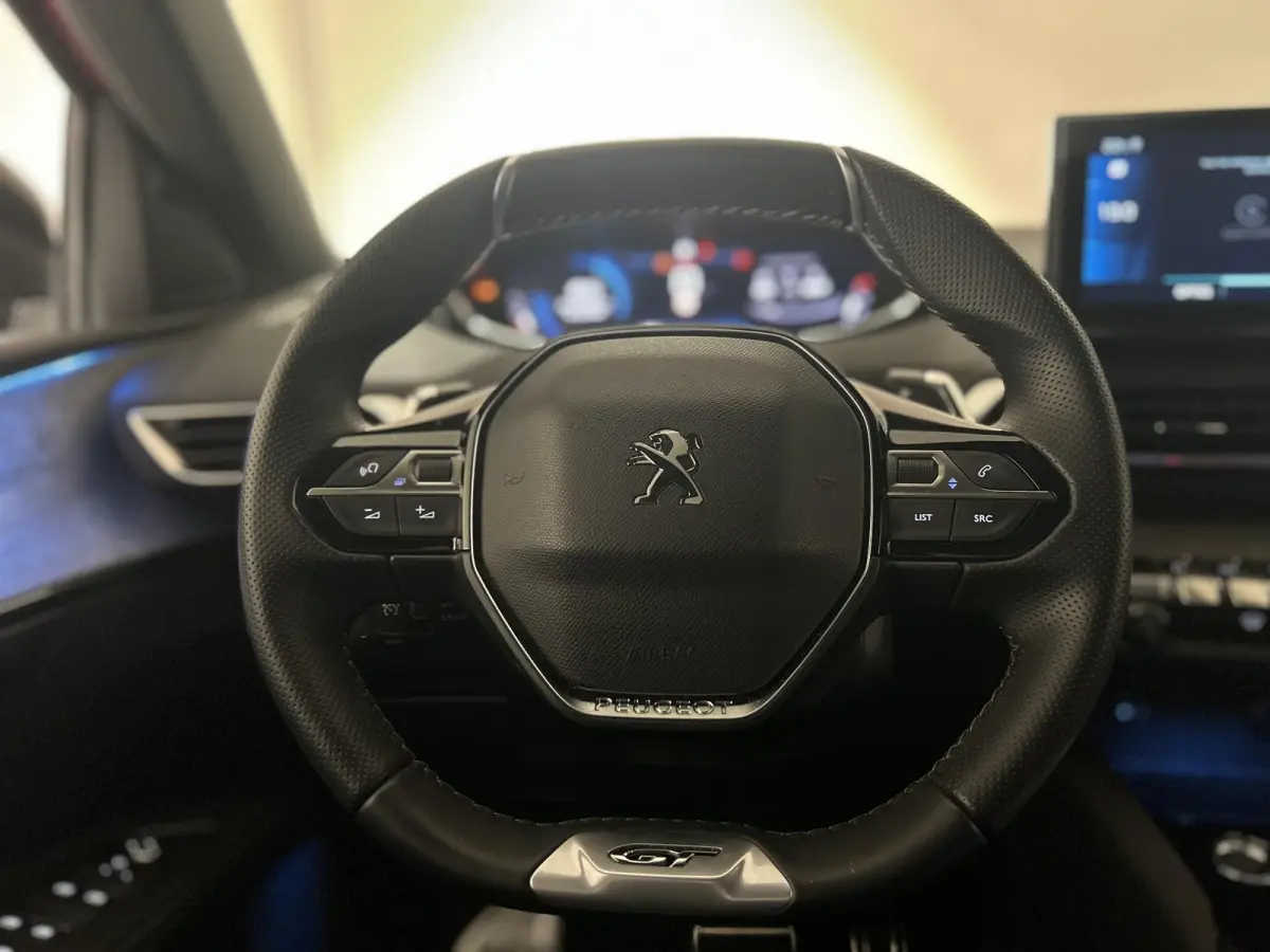 1.6 PureTech GT | AUTOMAAT | Camera | Navigatie | Climate control | Alcantara | Trekhaak |