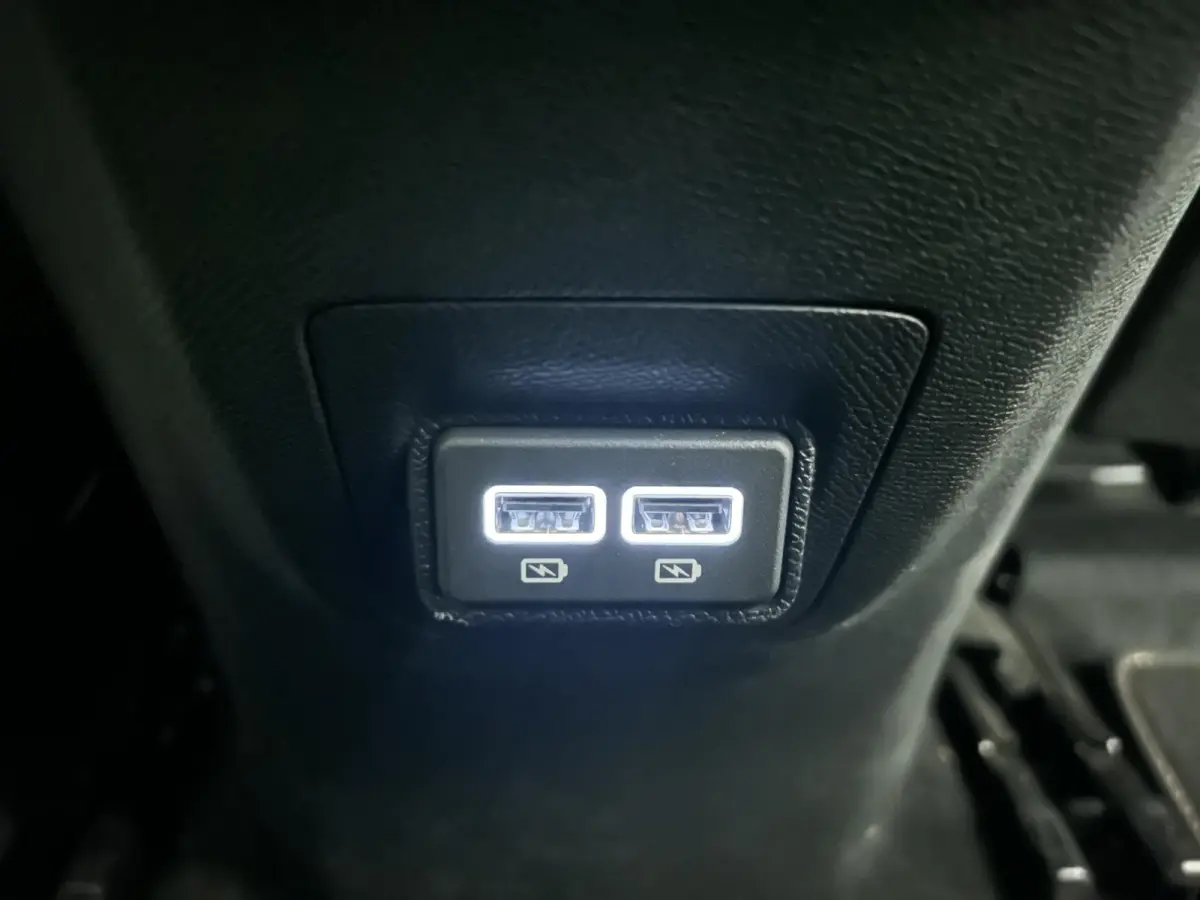 1.6 PureTech GT | AUTOMAAT | Camera | Navigatie | Climate control | Alcantara | Trekhaak |