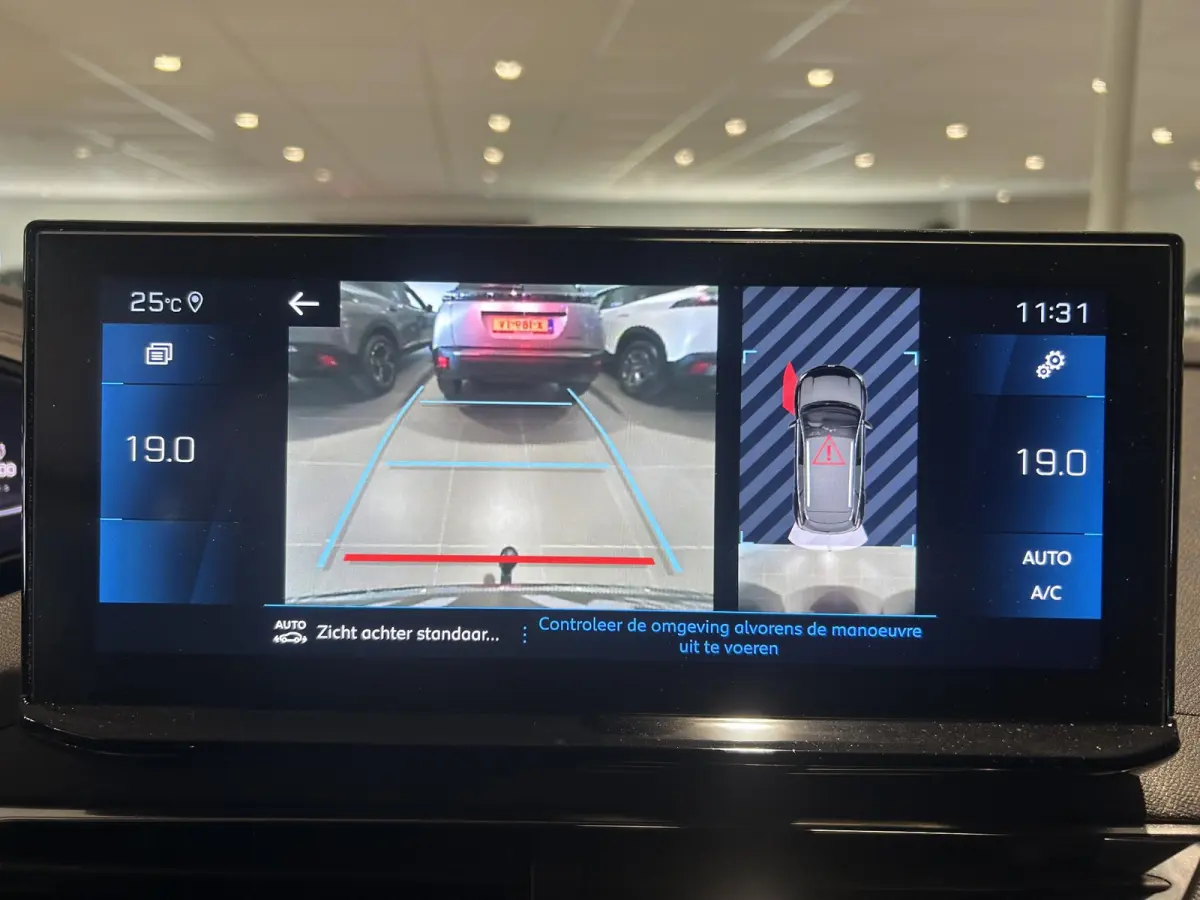 1.6 PureTech GT | AUTOMAAT | Camera | Navigatie | Climate control | Alcantara | Trekhaak |