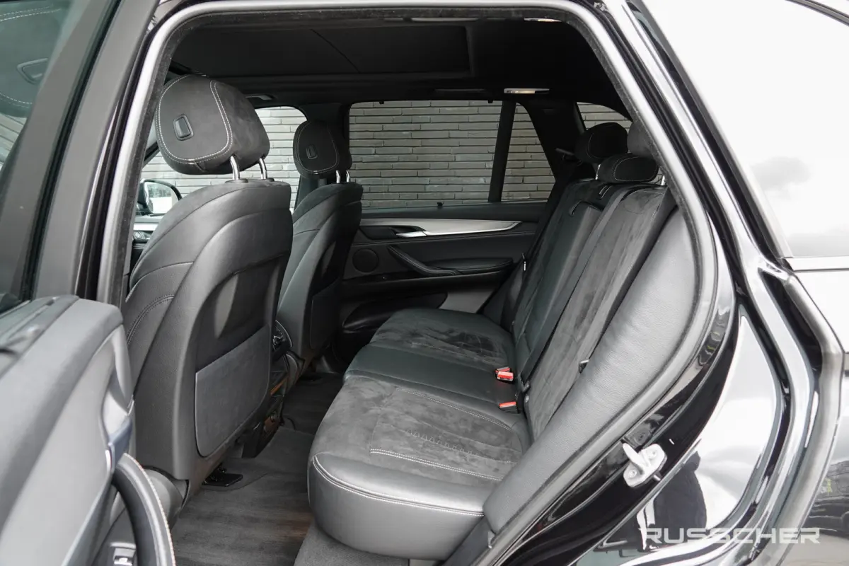 xDrive35i 306Pk Aut. | High Executive | Shadow Line | Head-Up Display | Achteruitrijcamera | Panoramadak | 20''
