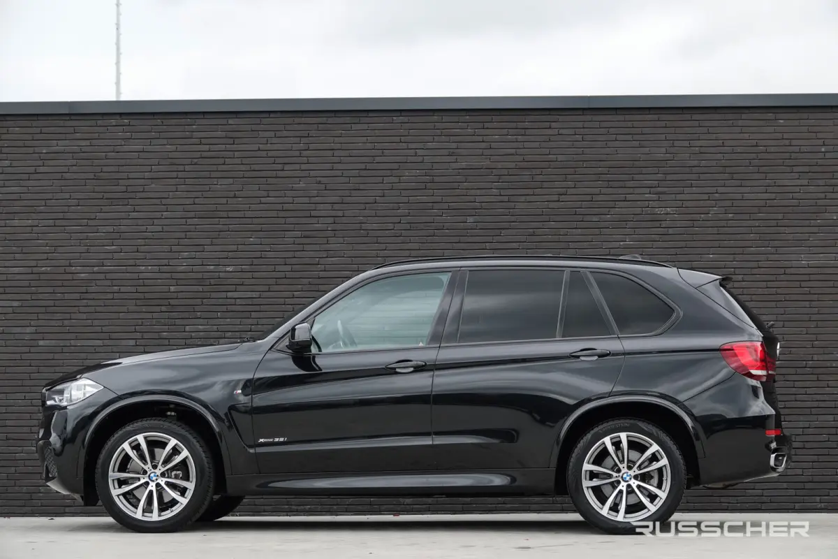 xDrive35i 306Pk Aut. | High Executive | Shadow Line | Head-Up Display | Achteruitrijcamera | Panoramadak | 20''