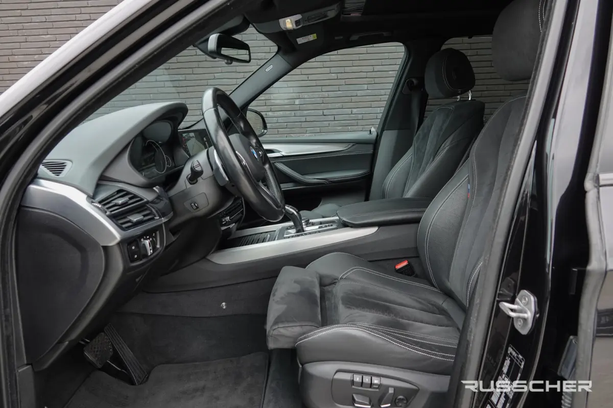 xDrive35i 306Pk Aut. | High Executive | Shadow Line | Head-Up Display | Achteruitrijcamera | Panoramadak | 20''
