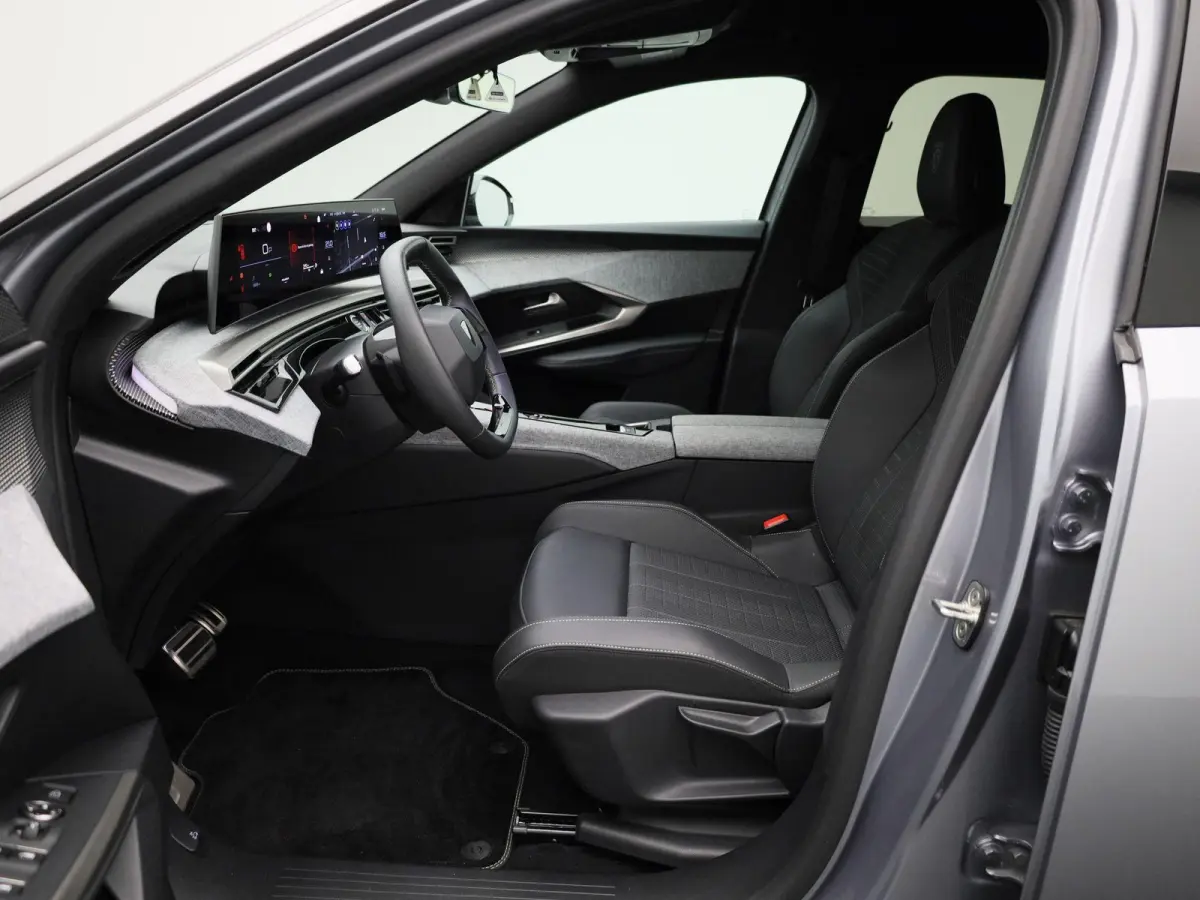 1.2 Hybrid 145 GT | 360 Camera | Elek. Kofferklep | Adaptive Cruise Control | Stoelverwarming
