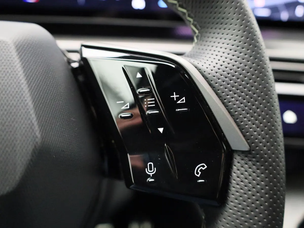 1.2 Hybrid 145 GT | 360 Camera | Elek. Kofferklep | Adaptive Cruise Control | Stoelverwarming