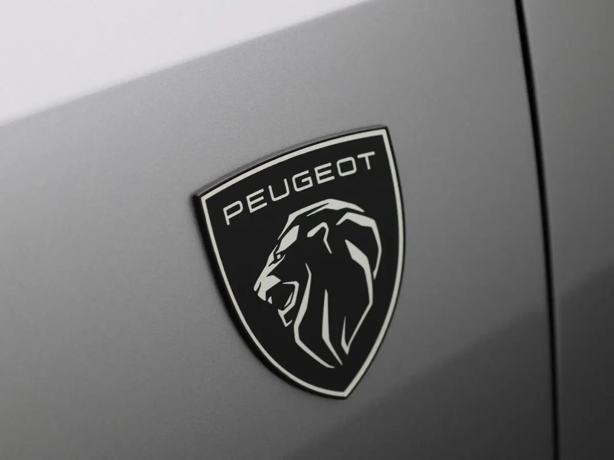 1.2 Hybrid 145 GT | 360 Camera | Elek. Kofferklep | Adaptive Cruise Control | Stoelverwarming
