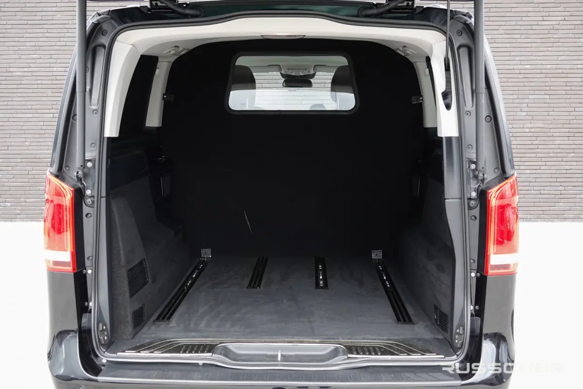 300d 237Pk 9G-Tronic | Avantgarde | Extra Lang | Dubbele Cabine | 360° Camera | Leder | 18''