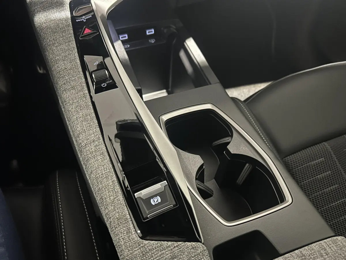 1.2 Hybrid 145 GT 7p