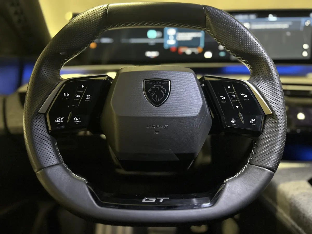 1.2 Hybrid 145 GT 7p | Automaat | Apple Carplay/Android Auto | Keyless Entry | Camera | Climate Control