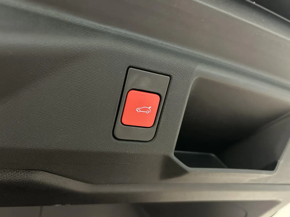1.2 Hybrid 145 GT 7p | Automaat | Apple Carplay/Android Auto | Keyless Entry | Camera | Climate Control