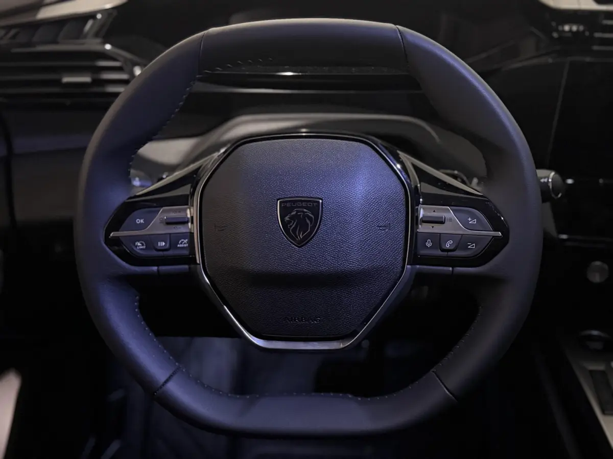 1.6 Plug-in Hybrid 195 Allure