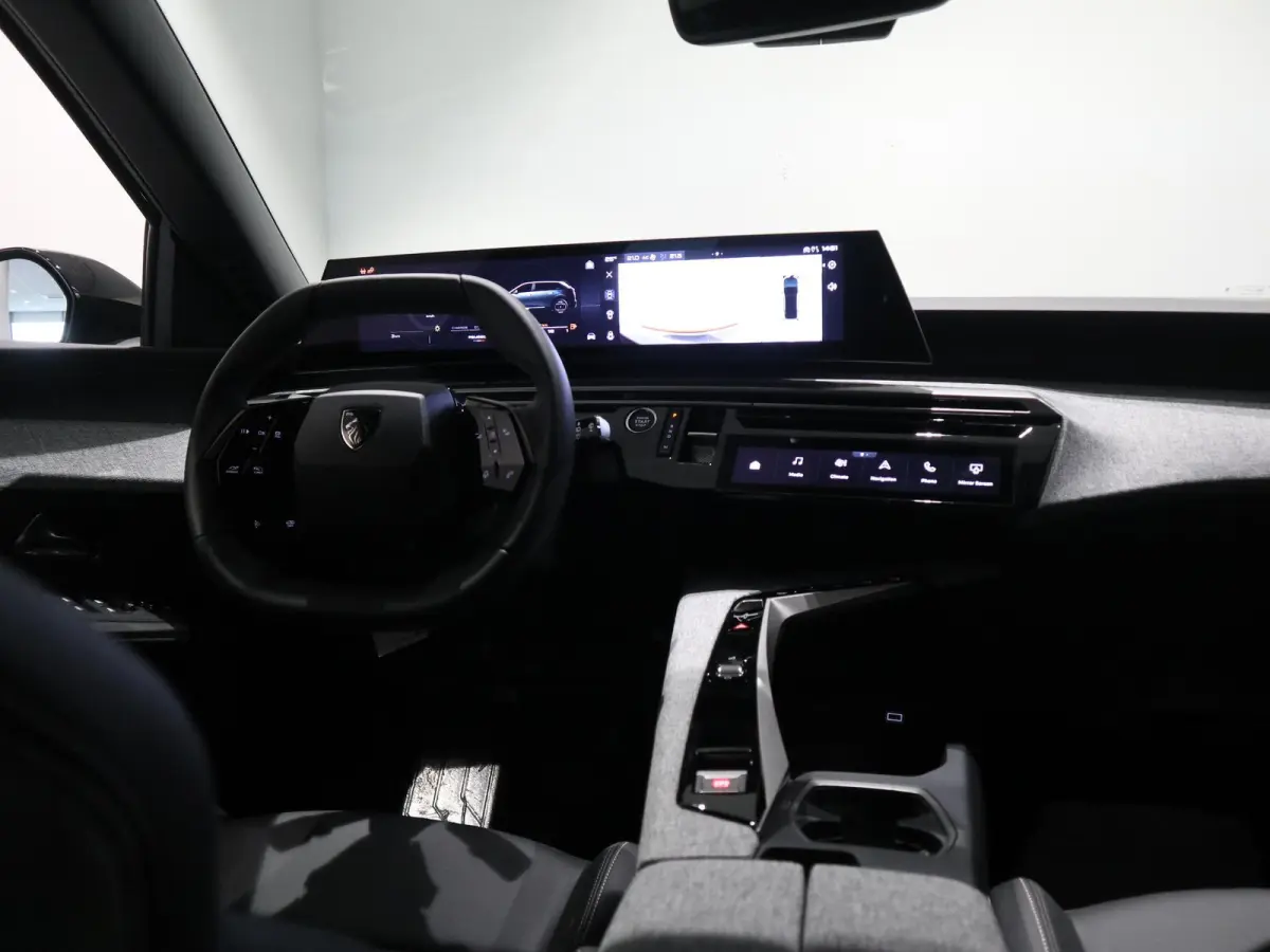 Hybrid Allure - CAMERA - NAVIGATIE - 7 ZITS