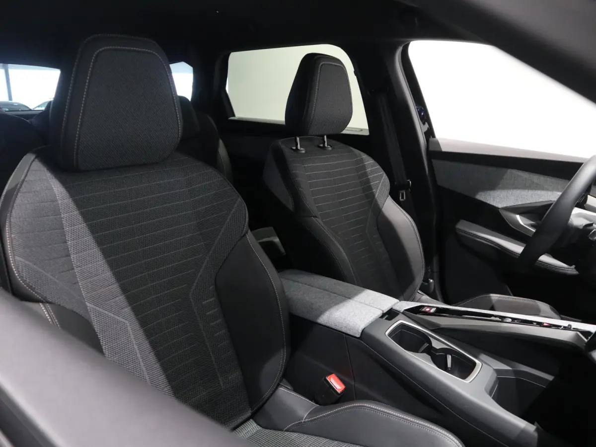 Hybrid Allure - CAMERA - NAVIGATIE - 7 ZITS