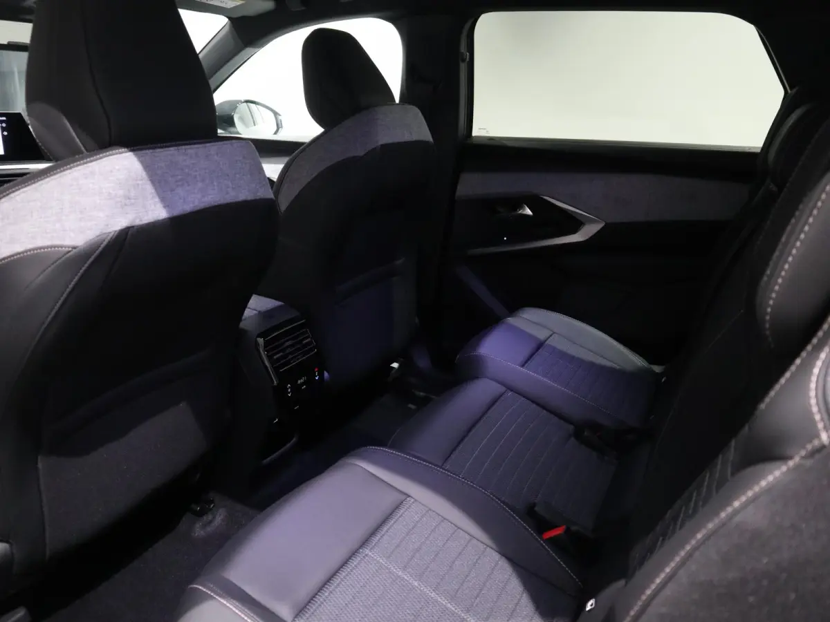 Hybrid Allure - CAMERA - NAVIGATIE - 7 ZITS