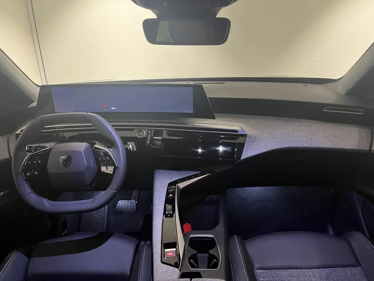 1.6 plug-in Hybrid 195 Allure
