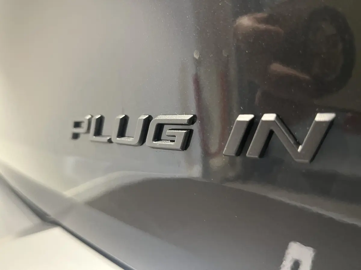 1.6 plug-in Hybrid 195 Allure