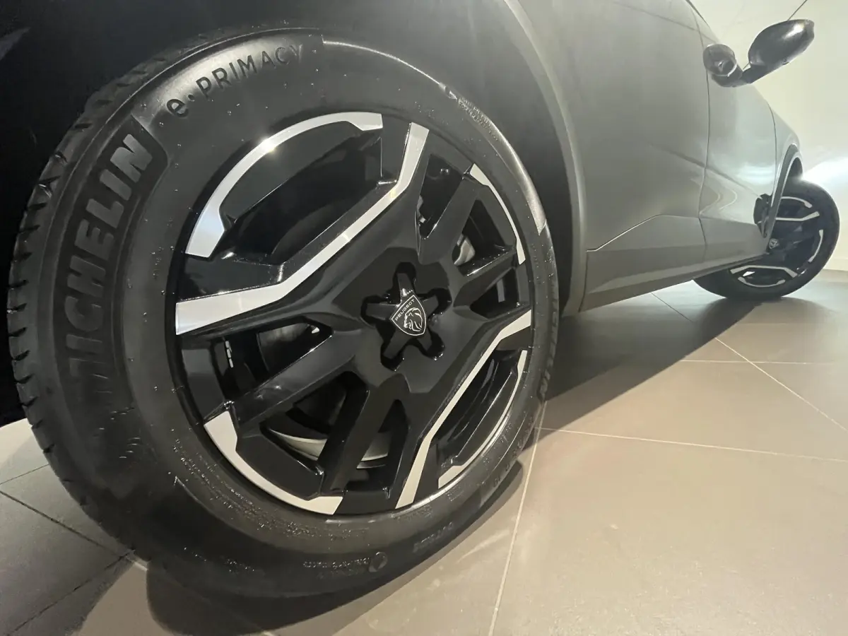 1.6 plug-in Hybrid 195 Allure