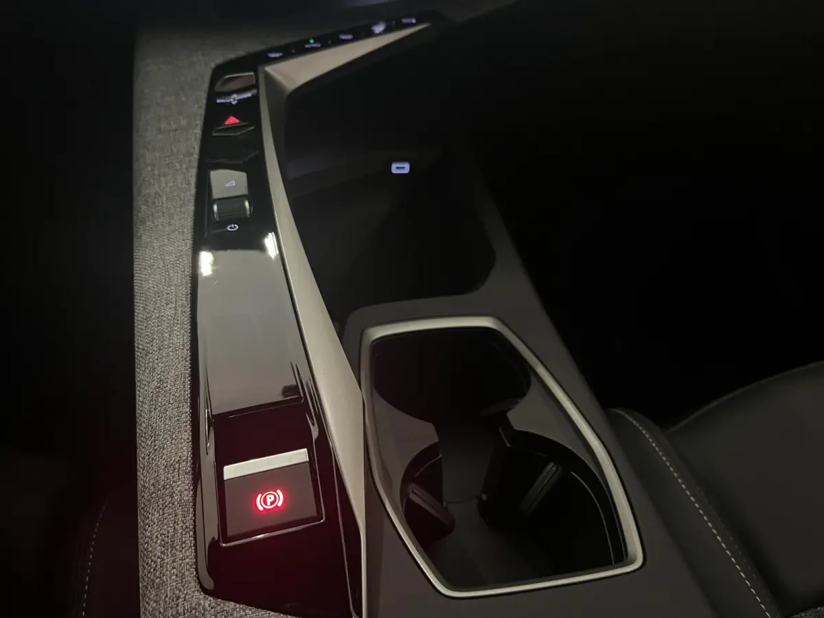 1.6 plug-in Hybrid 195 Allure