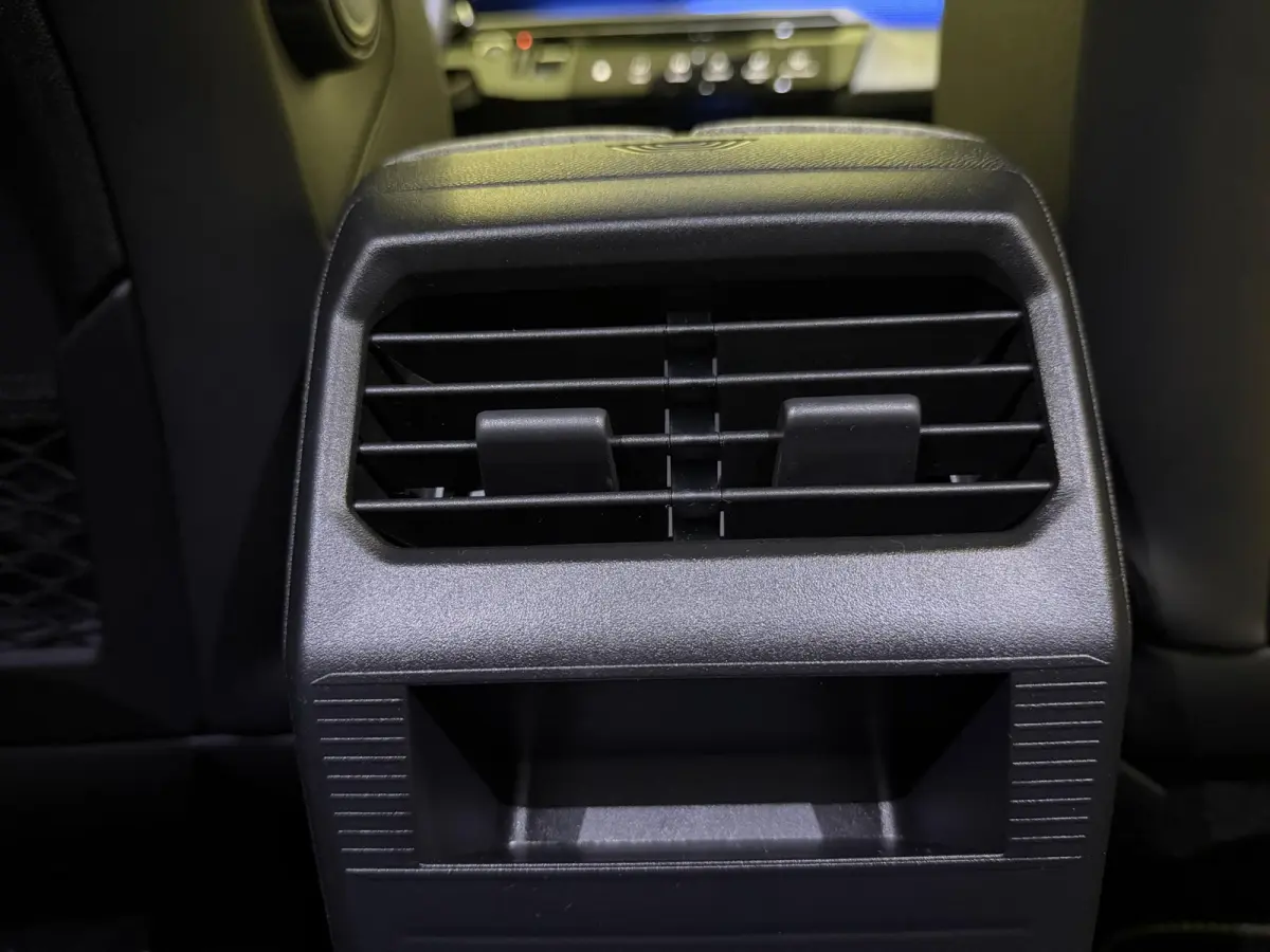 GT 210 73 kWh | APPLE CARPLAY & ANDROID AUTO | 360 CAMERA | ADAPT CRUISE | STOELVERWARMING | DEMO |