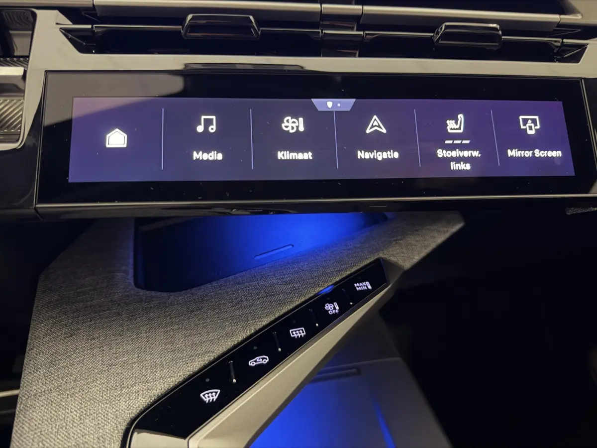 GT 210 73 kWh | APPLE CARPLAY & ANDROID AUTO | 360 CAMERA | ADAPT CRUISE | STOELVERWARMING | DEMO |