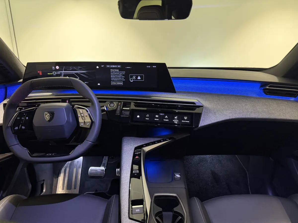 GT 210 73 kWh | APPLE CARPLAY & ANDROID AUTO | 360 CAMERA | ADAPT CRUISE | STOELVERWARMING | DEMO |