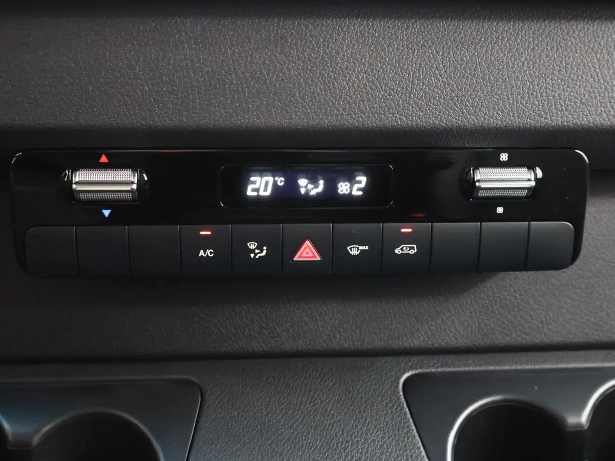 319 L2H2 RWD SELECT | LED | BPM VRIJ | DISTRONIC | WINTERPAKKET | LEER
