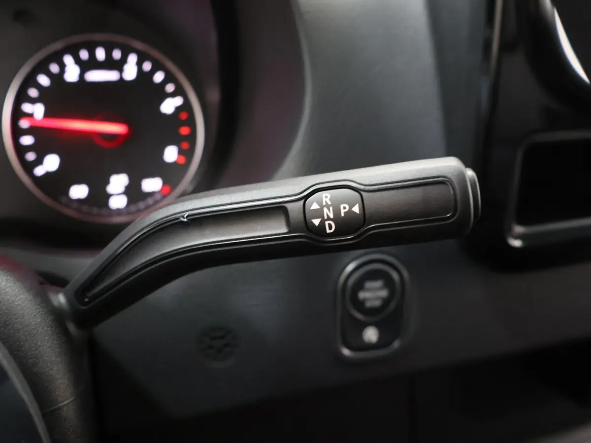 319 L2H2 RWD SELECT | LED | BPM VRIJ | DISTRONIC | WINTERPAKKET | LEER