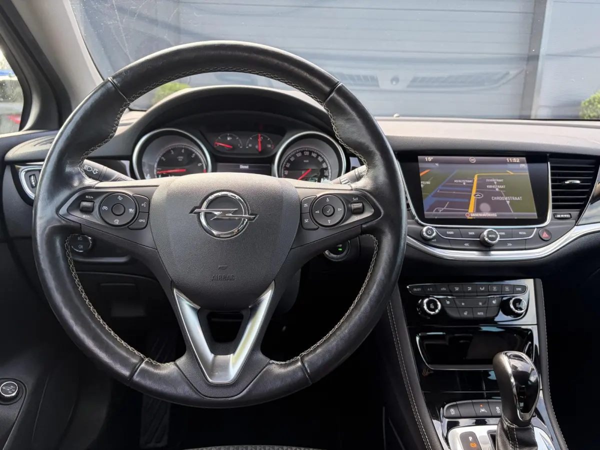 1.4 Business Executive ✓2 Eigenaar✓Camera✓Navi✓Trekhaakt✓Carplay✓Stoelverw✓Stuurverw✓Automaat✓Dealer Onderhouden✓Keyless✓Clima✓Cruise✓Pdc V+A✓Halfleder✓Comforts