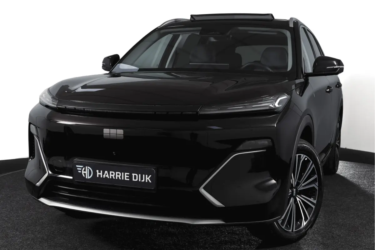 1.5 Max+ PHEV | 136km Elektrisch | S/K-Panodak | 360 Camera | NAV+App. Connect | V2L | Warmtepomp | HUD | Stoelverwarming & verkoeling | Memory | Elek. klep | Flyme | LM 19" | 7263