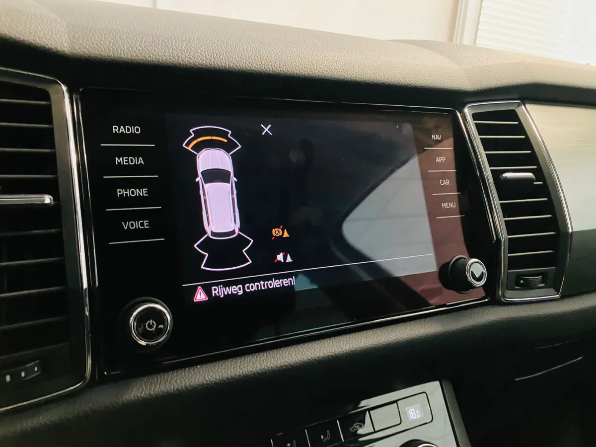 Ambition 1.5TSi DSG | 7-Persoons | Camera | 18" BI-color velgen | CarPlay | Virtual cockpit |