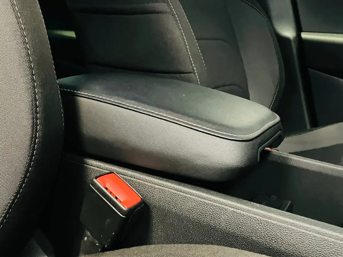 Ambition 1.5TSi DSG | 7-Persoons | Camera | 18" BI-color velgen | CarPlay | Virtual cockpit |